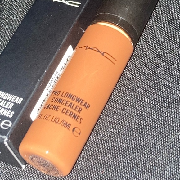 x1 MAC NW45 PRO LONGWEAR CONCEALER PUMP BRAND NEW BOXED - Picture 4 of 11